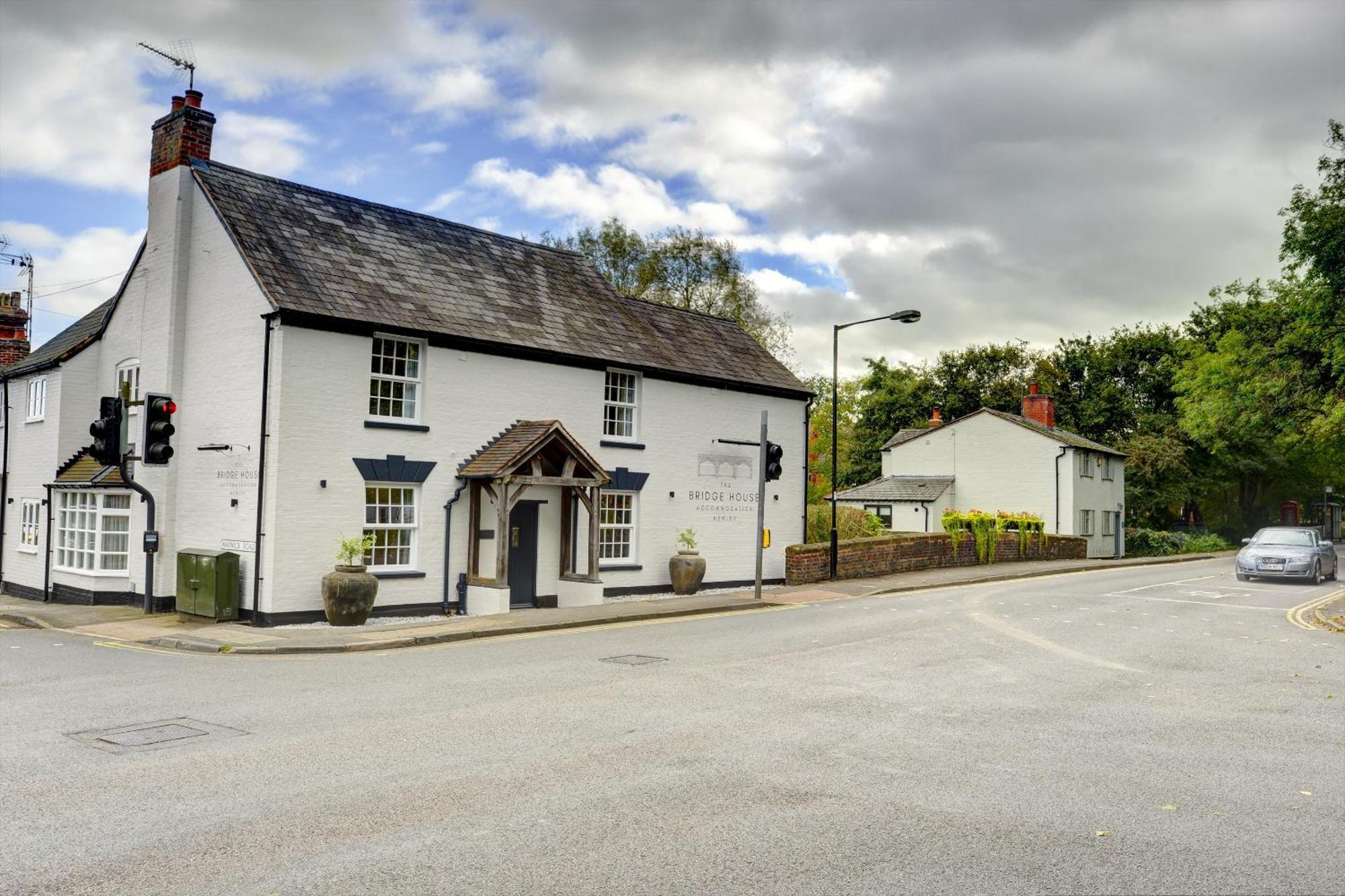 The Bridge House Henley Hotel Екстериор снимка
